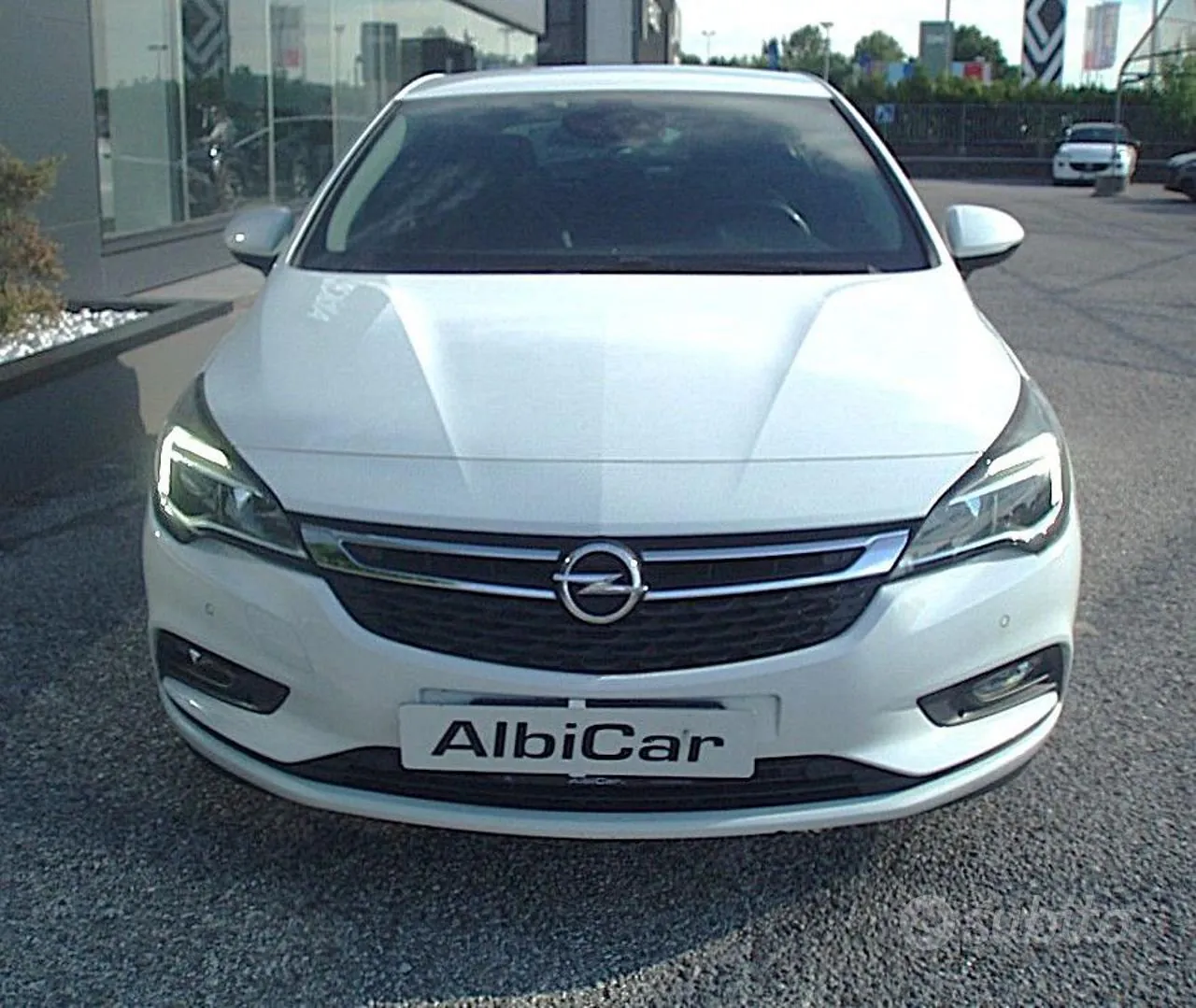 Opel Astra 2018 photo 2