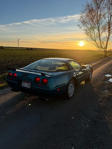 Chevrolet Corvette 1992 photo 3
