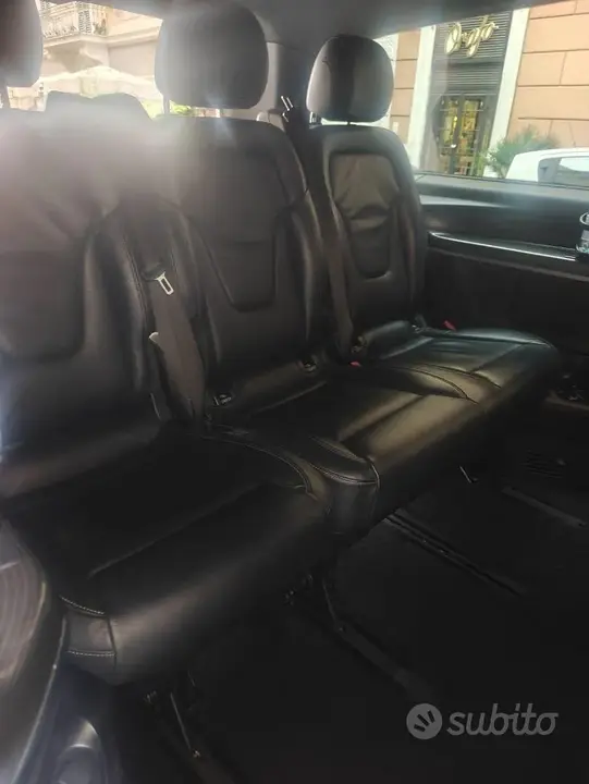 Mercedes-Benz C-Class 2022 photo 2