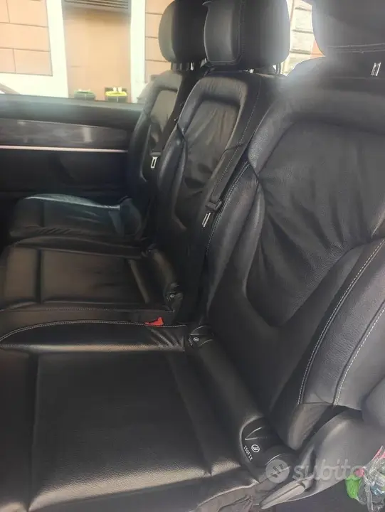 Mercedes-Benz C-Class 2022 photo 4