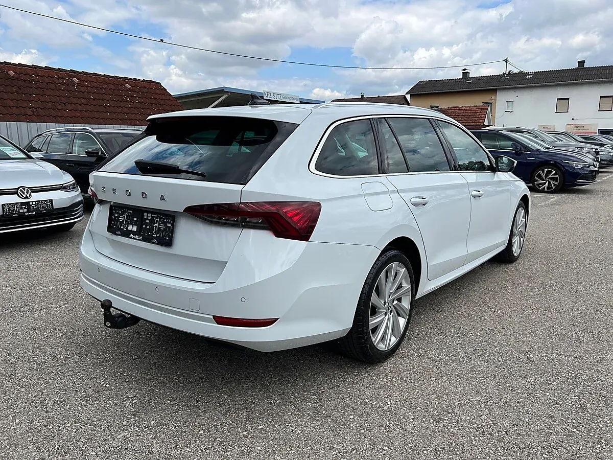 Skoda Octavia 2023 photo 3