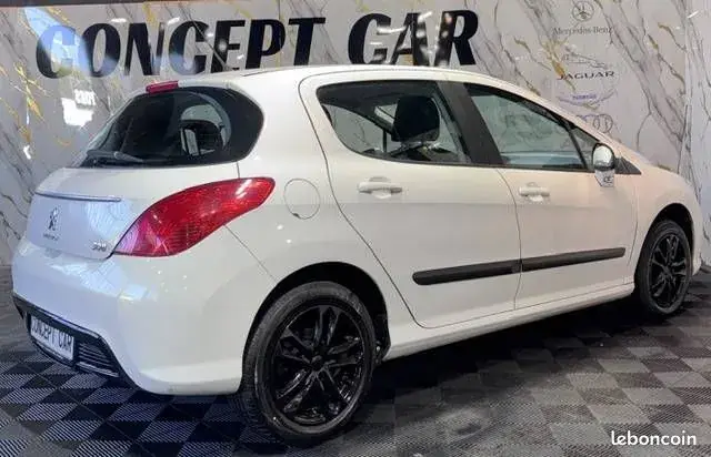 Peugeot 308 2011 photo 5