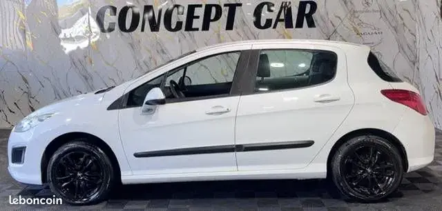 Peugeot 308 2011 photo 4