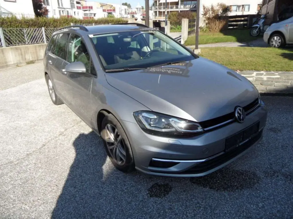 Volkswagen Golf 2020 photo 2