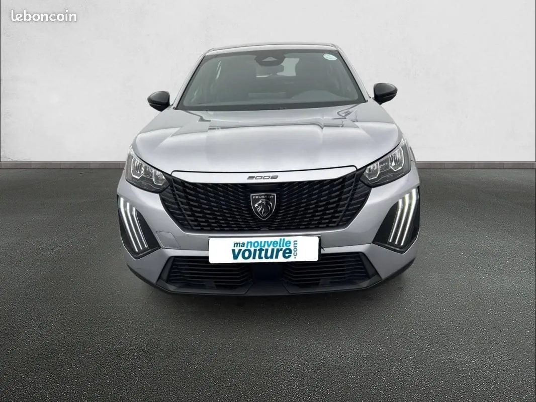 Peugeot 2008 2025 photo 2