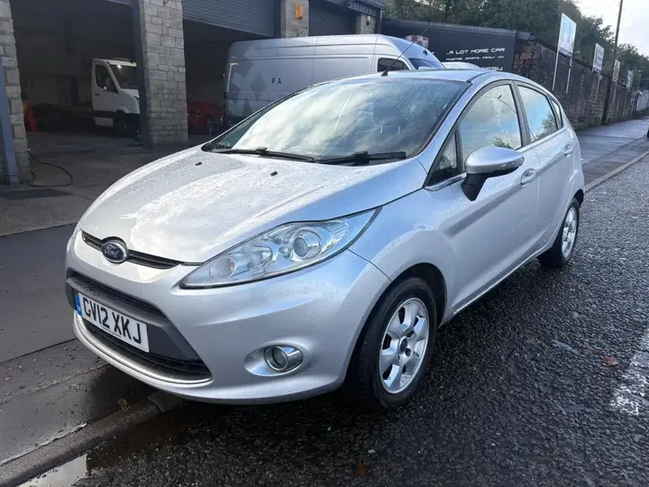 Ford Fiesta 2012 photo 3