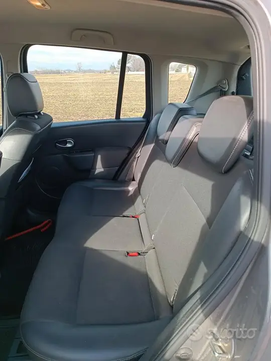 Renault Modus 2012 photo 4