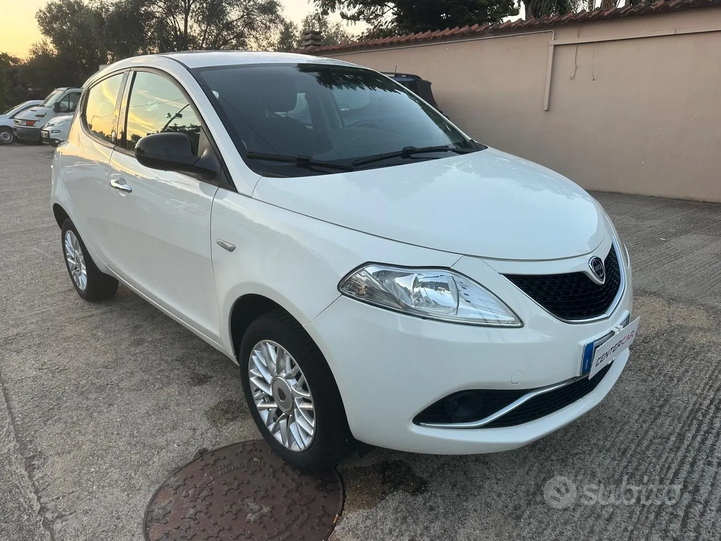 Lancia Ypsilon