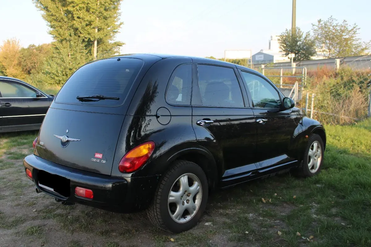 Chrysler Pt Cruiser 2004 photo 3