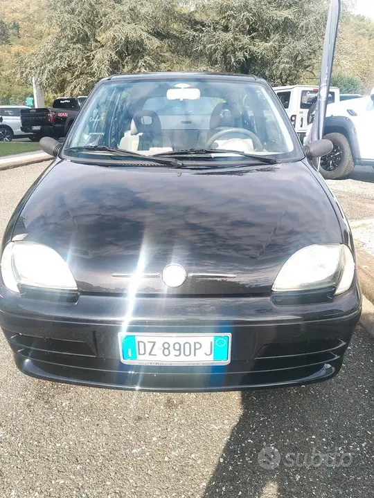 Fiat 600 2010 photo 2