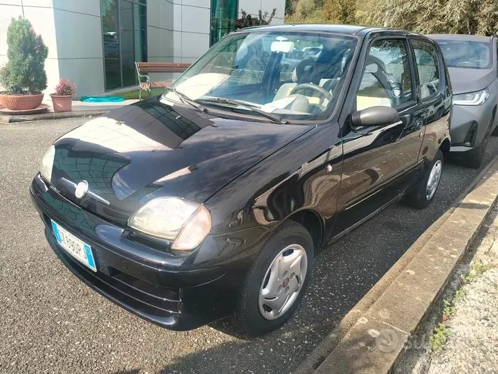 Fiat 600 2010 photo 3