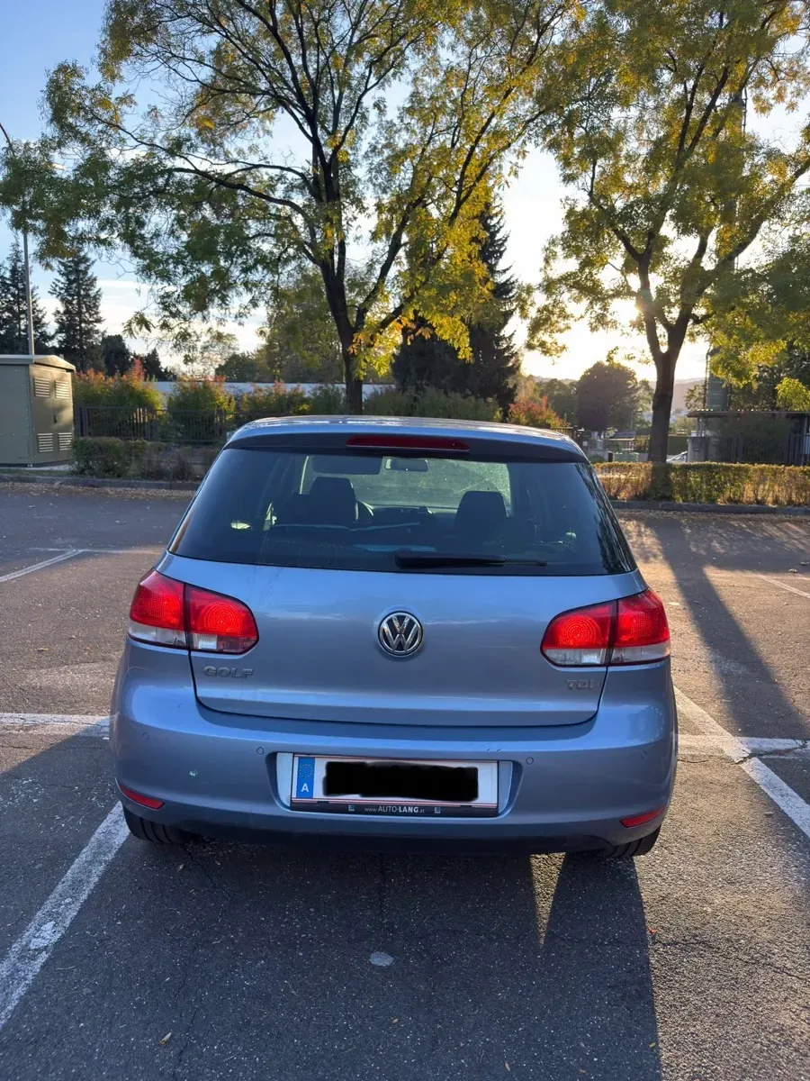 Volkswagen Golf 2010 photo 3