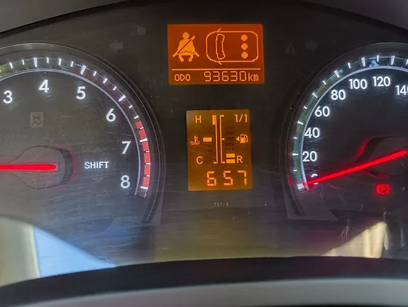Toyota Avensis 2014 photo 2