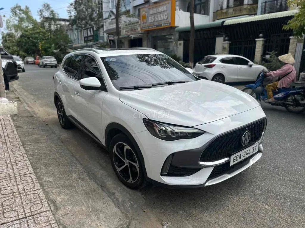 MG Hs 2024 photo 2