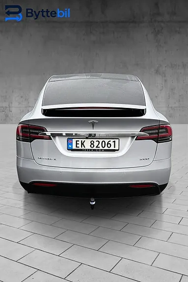 Tesla Model X 2018 photo 3