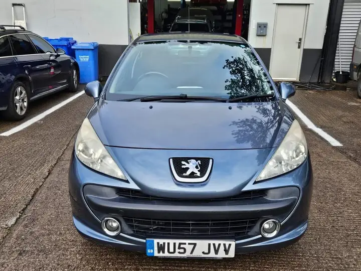 Peugeot 207 2007 photo 4