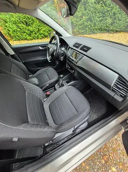 Skoda Fabia 2016 photo 3