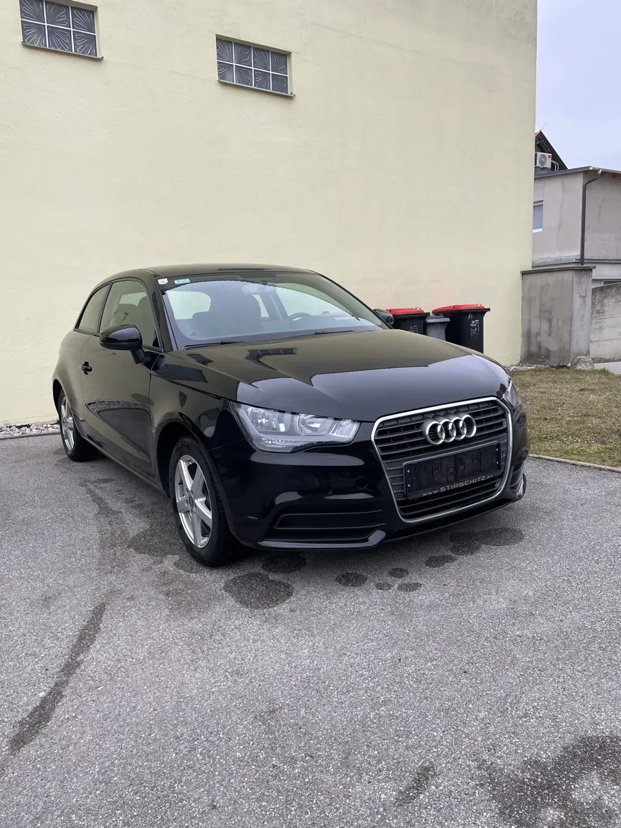 Audi A1 2013 photo 2