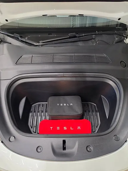 Tesla Model Y 2023 photo 3