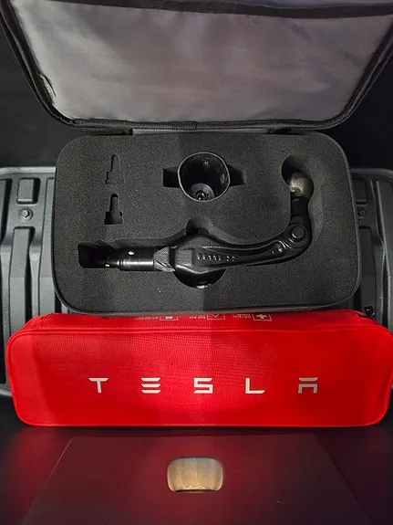 Tesla Model Y 2023 photo 4