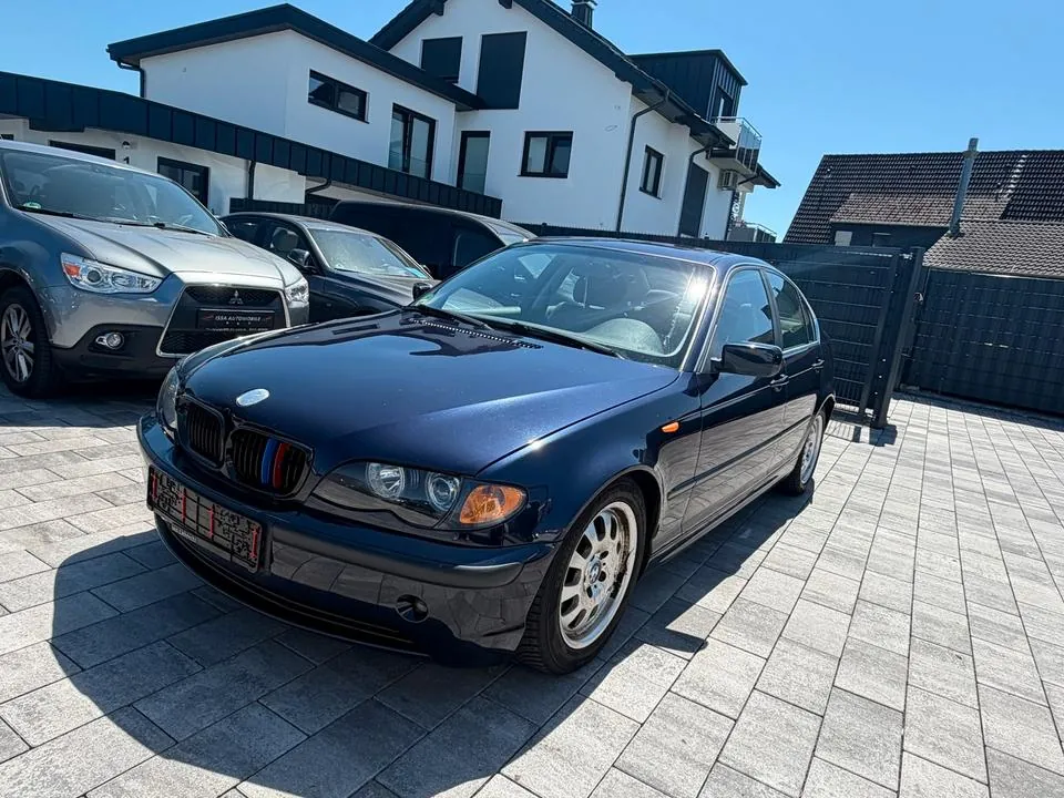 BMW 320I