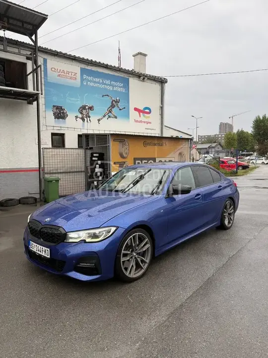 BMW 320