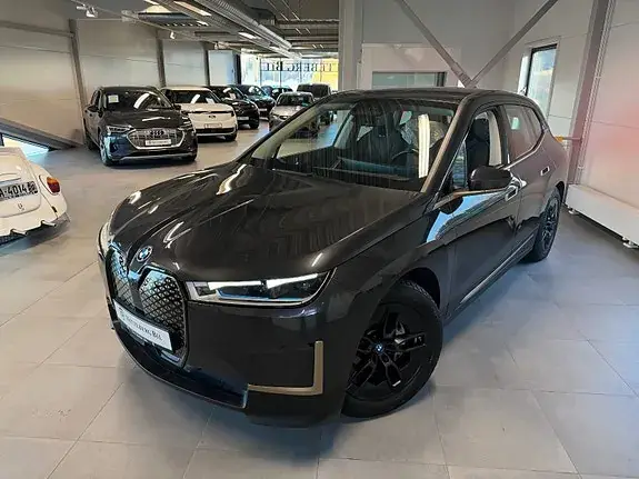 BMW Ix 2022 photo 2
