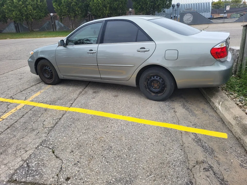 Toyota Camry 2005 photo 2