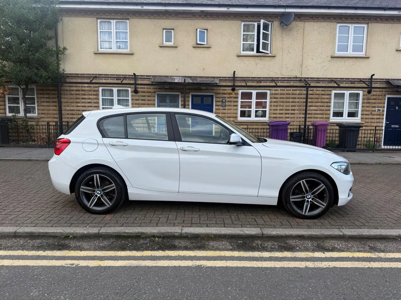 BMW 1 Series 2017 photo 3