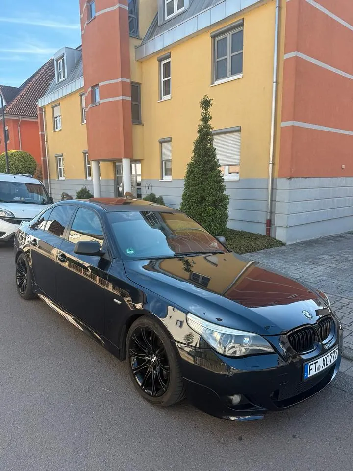 BMW 525I