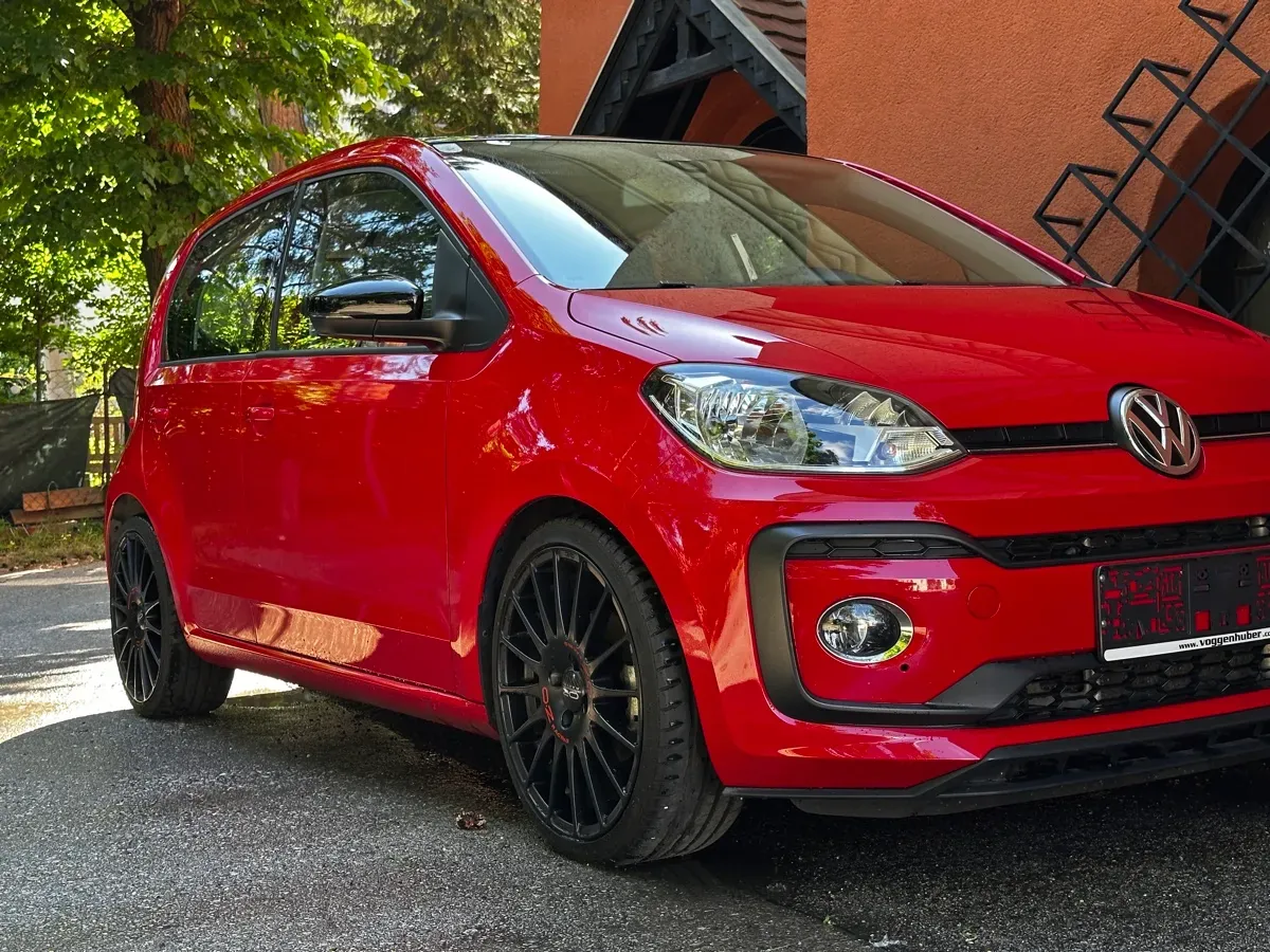 Volkswagen Up 2018 photo 2