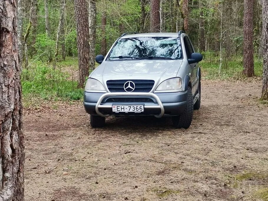 Mercedes-Benz Ml320 1999 photo 3