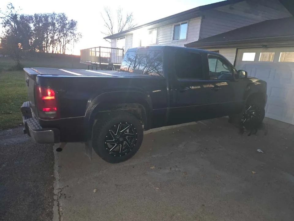 GMC Sierra 1500 2010 photo 5
