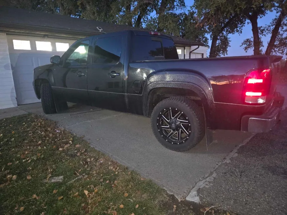 GMC Sierra 1500 2010 photo 4