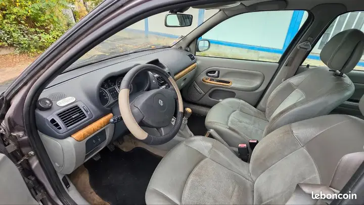 Renault Clio 2003 photo 3