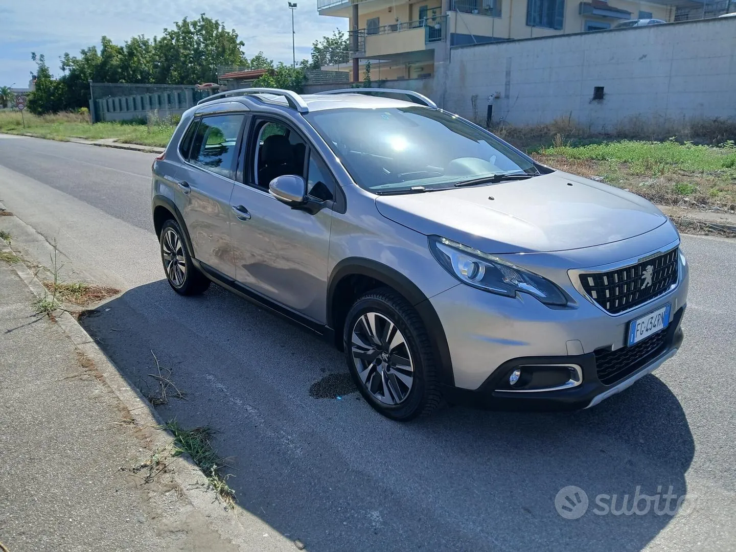 Peugeot 2008 2017 photo 2