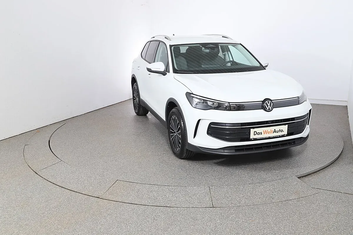 Volkswagen Tiguan 2026 photo 2