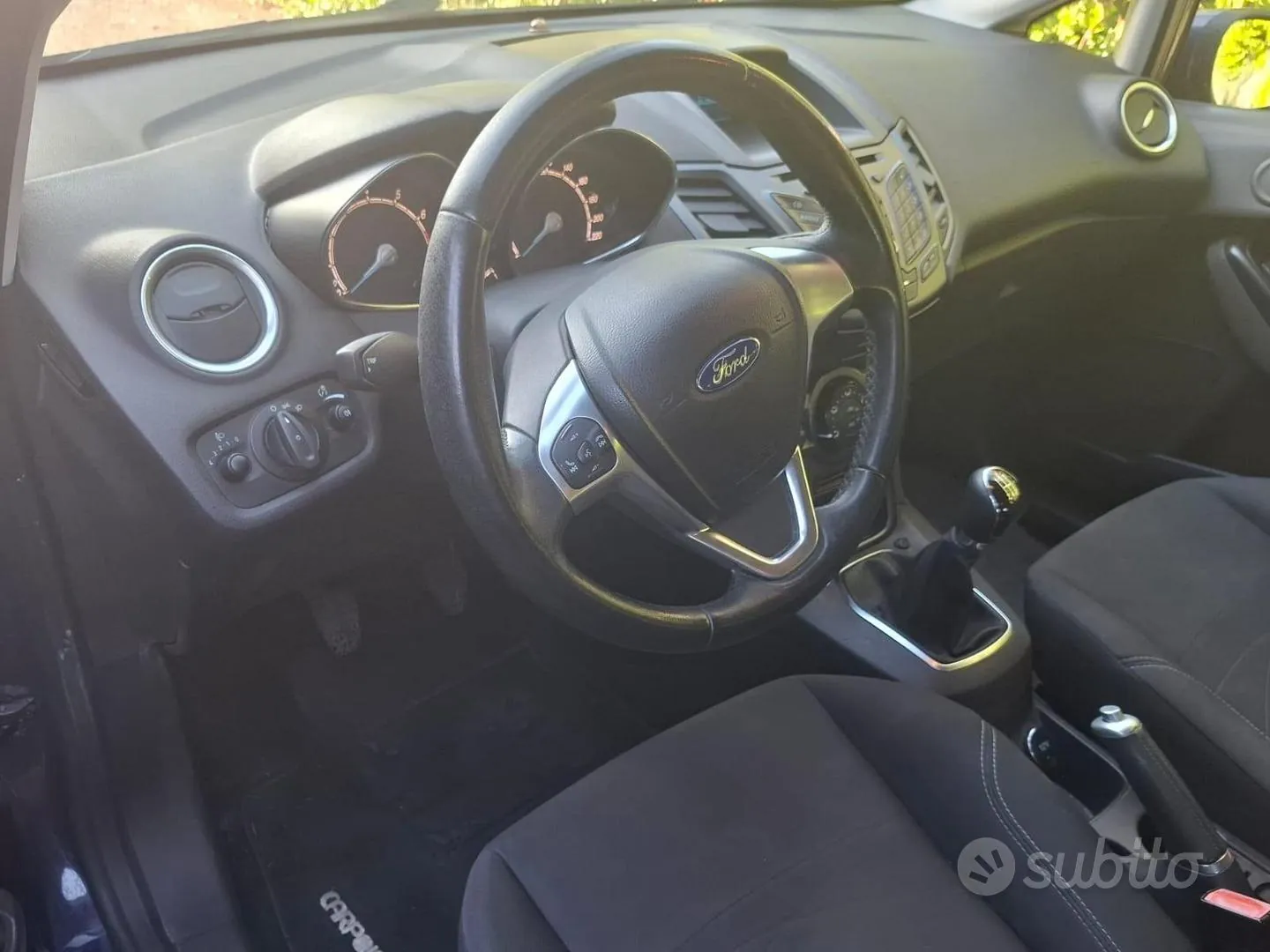 Ford Fiesta 2015 photo 3