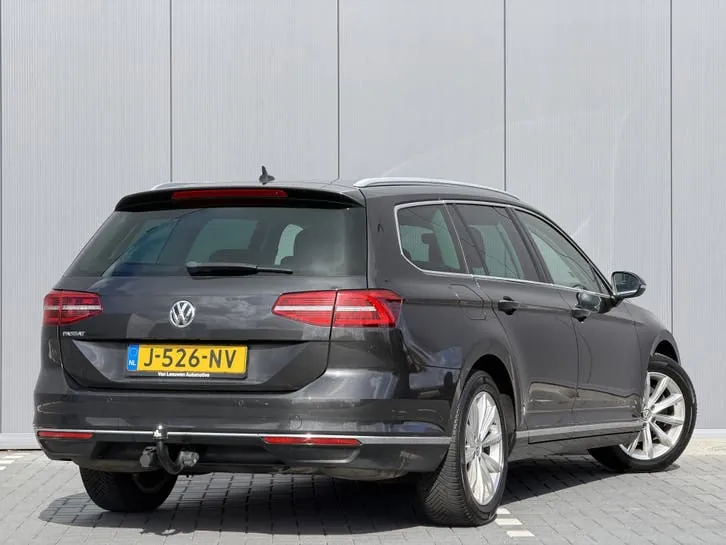 Volkswagen Passat 2018 photo 2