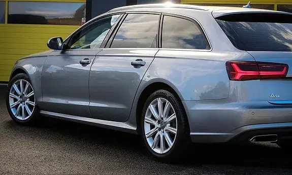 Audi A6 2015 photo 2