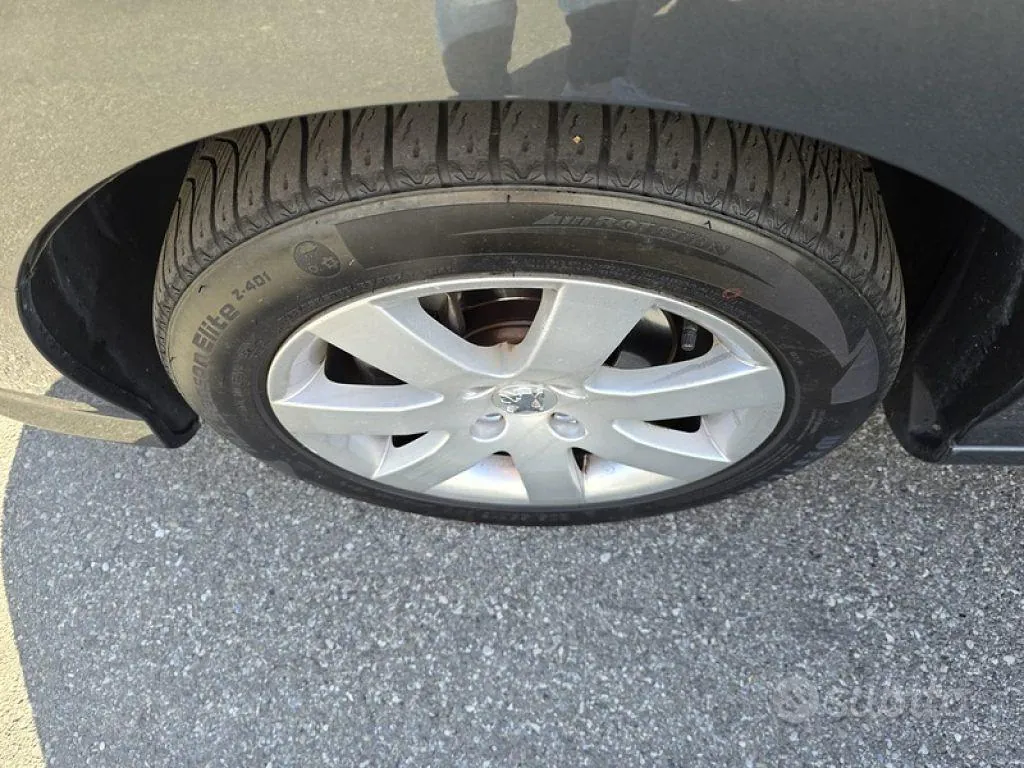 Peugeot 308 2009 photo 5