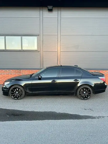 BMW 520D 2006 photo 3