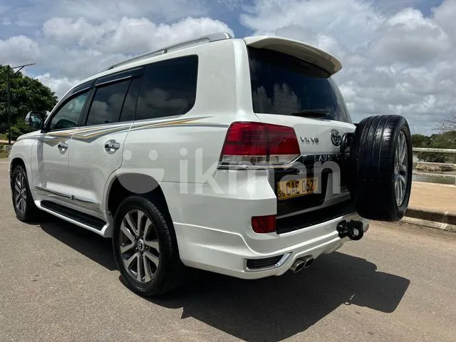 Toyota Land Cruiser 2014 photo 4