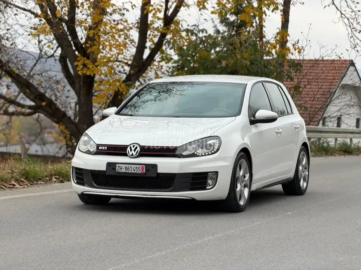 Volkswagen Golf 6 2011 photo 2