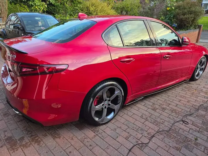 Alfa Romeo Giulia 2017 photo 3