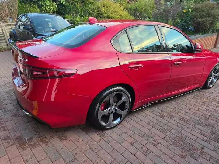 Alfa Romeo Giulia 2017 photo 5