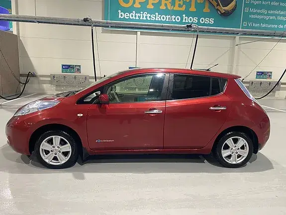 Nissan Leaf 2013 photo 2