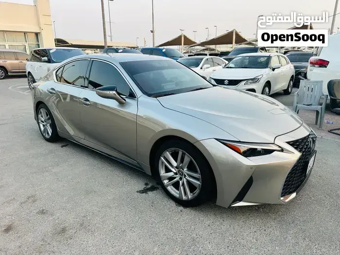 Lexus Is300 2024 photo 3