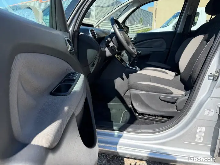 Citroen C3 Picasso 2011 photo 4
