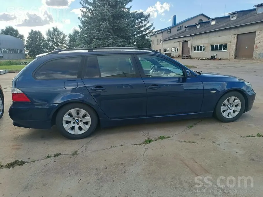 BMW 520 2009 photo 2